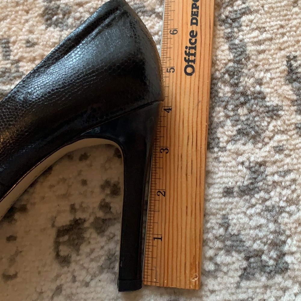 Anne Klein black heels, peep toe, never worn - Picture 8 of 8